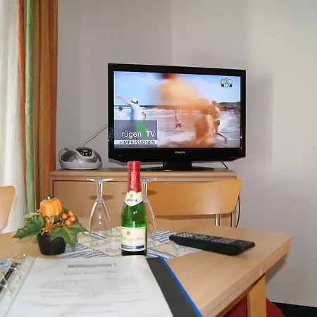 Residenz Seeblick Mit Sauna Und Fitness Im Haus *